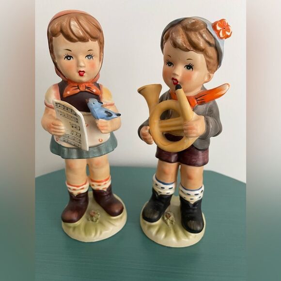 Vintage Arnart- pair of hand painted 5th Avenue Girl and Boy 9'' tall figurines - Picture 1 of 12